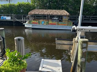 1575 Curlew Ave APT 1, Naples, FL 34102