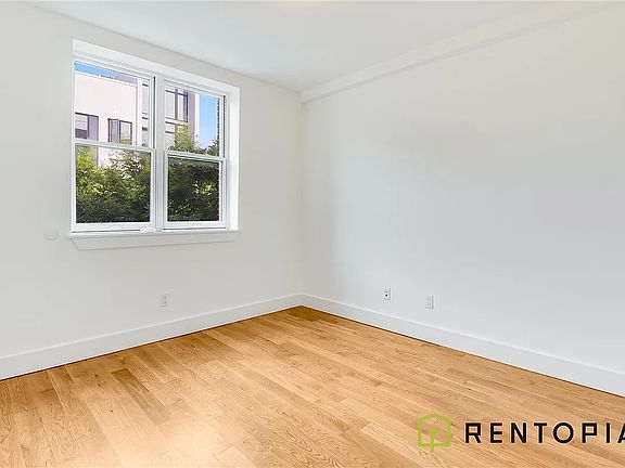 4th image of 106 Meserole St #204D