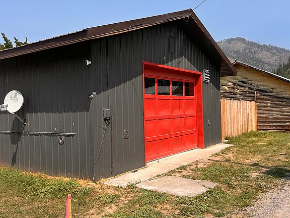 2nd image of 308 Pine St
