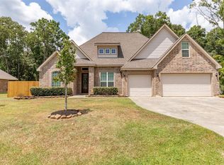 1223 Commons Waterway Dr, Huffman, TX 77336