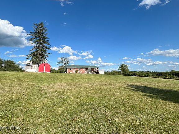 26th image of 1038 Newton Ln