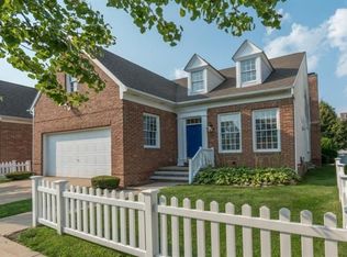 2912 Salem Dr, Ann Arbor, MI 48103