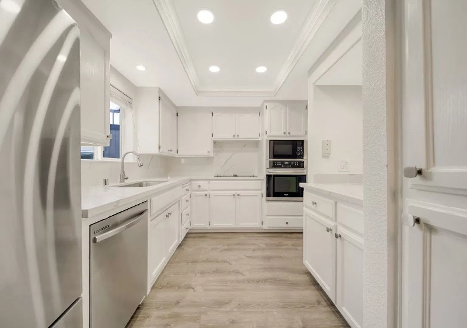 Wonderful Home with a Boat Slip and a Community Doc! — Photo 4