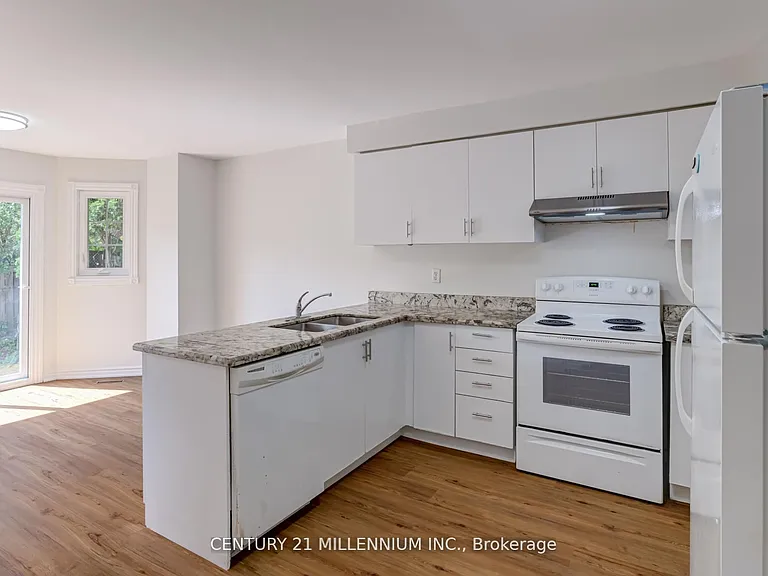 1572 Cartier Ct — Photo 10