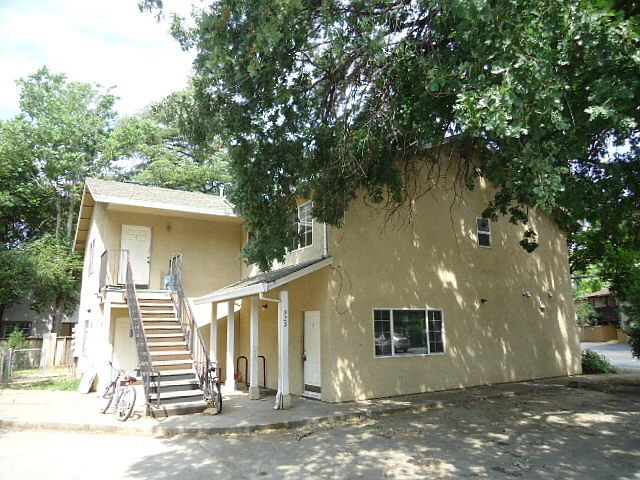 1st image of 925 Oak Lawn Ave Unit 2