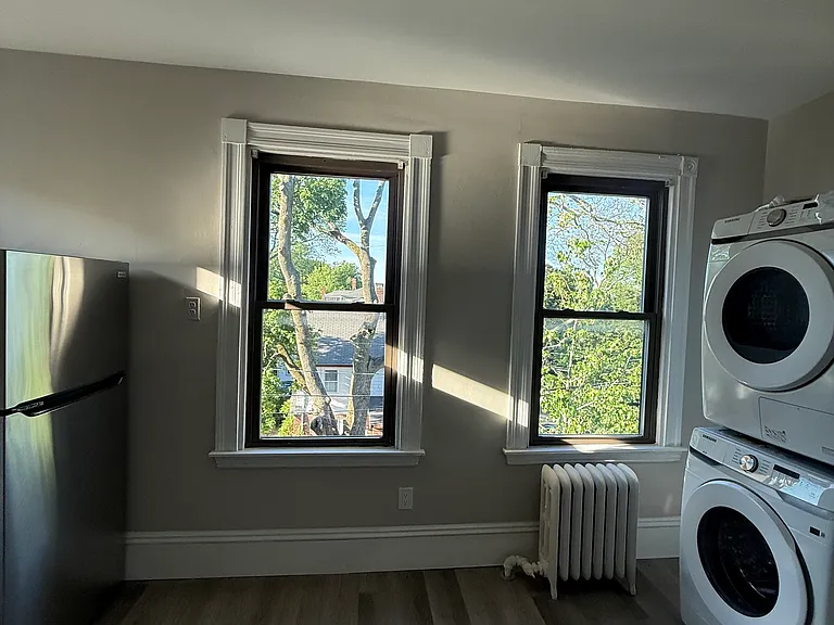 38 Walnut St #4 — Photo 14