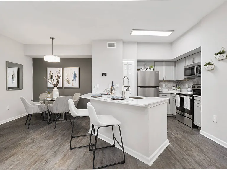 The Kensley Apartments — Photo 40