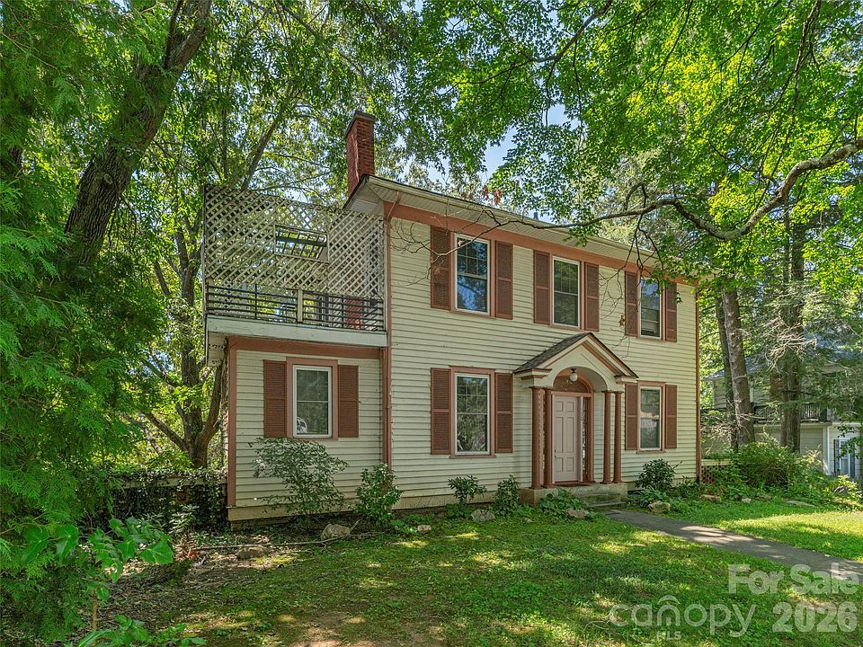 1st image of 130 Edwin Pl