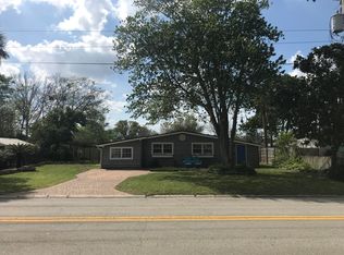 350 Royal Palms Dr, Atlantic Beach, FL 32233