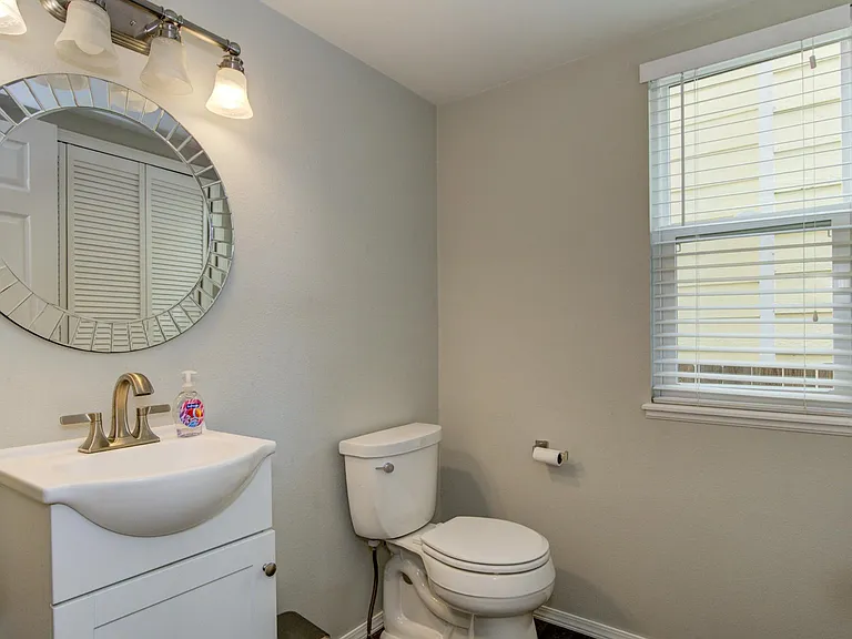 6526 Sproul Ln — Photo 13