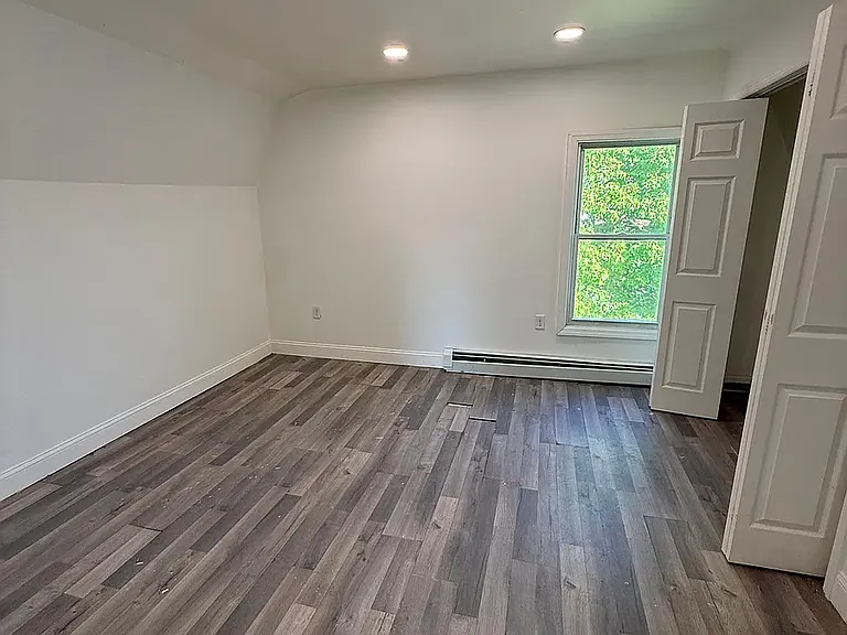 410 Chadwick Ave — Photo 15