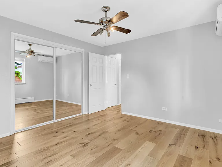 21 N Washington St — Photo 10