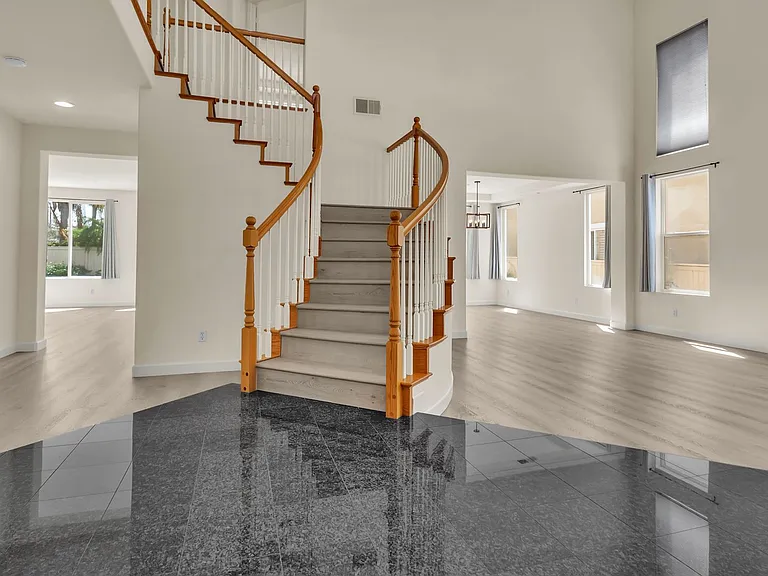 10 Clearwater Cv — Photo 6