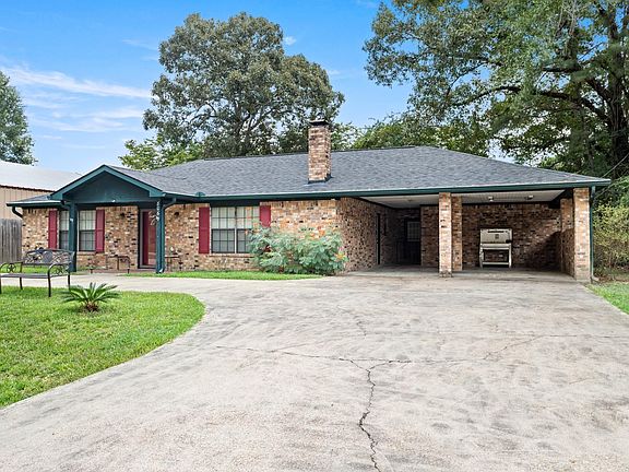 4th image of 806 E Wildwood Dr