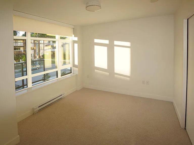188 Agnes St #207 — Photo 5