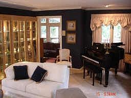 Liv. Rm, Crown Molding Thoughout