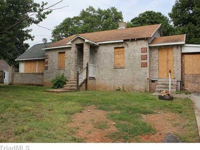 3917 Ogburn Ave, Winston Salem, NC, 27105