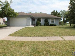 7549 SW 26th St, Topeka, KS 66614
