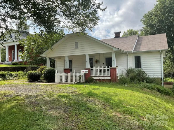 402 Connelly Springs Rd SW, Lenoir, NC 28645