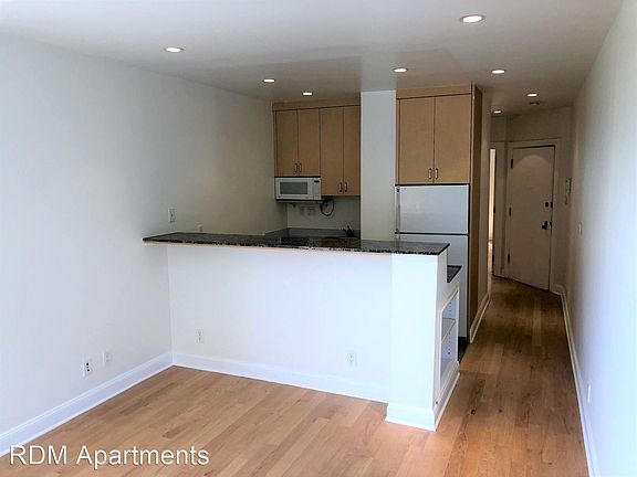 3rd image of 760 N Point St #104