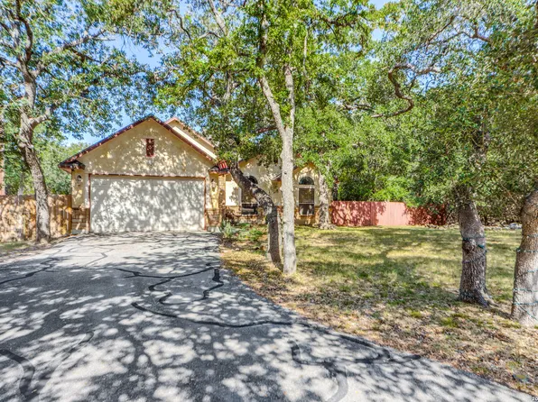 1490 Deep Water DR, Spring Branch, TX 78070