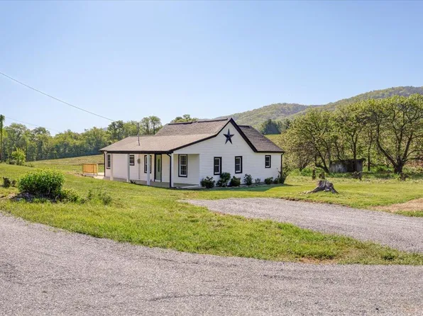 159 Daisy Dr, Troutville, VA 24175