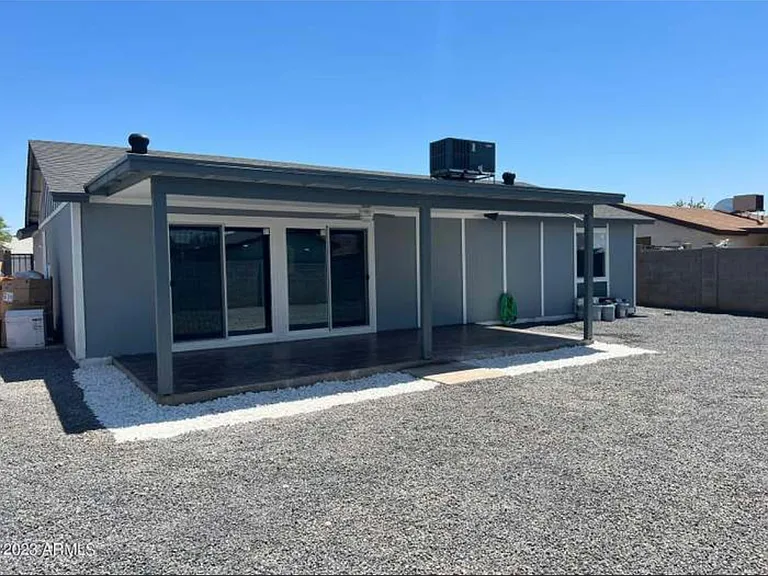 1938 N 69th Ave — Photo 1