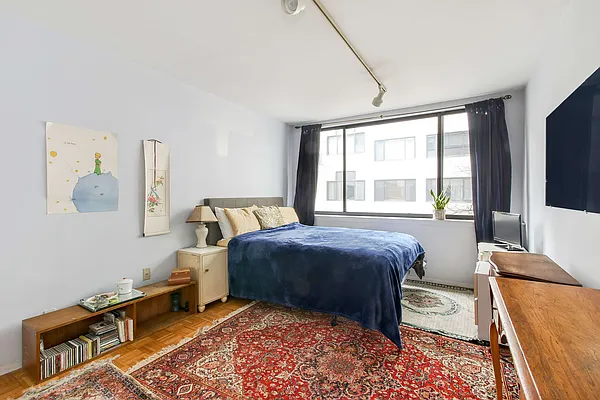 Sold by Compass | media 4