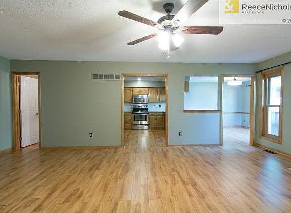 3rd image of 8221 NW Barrybrooke Ct