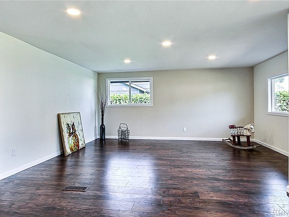 3rd image of 10320 Irene Ave SW