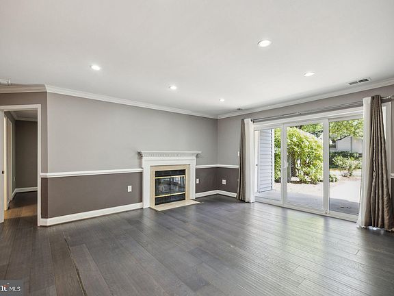 5th image of 7701 Lafayette Forest Dr APT 29