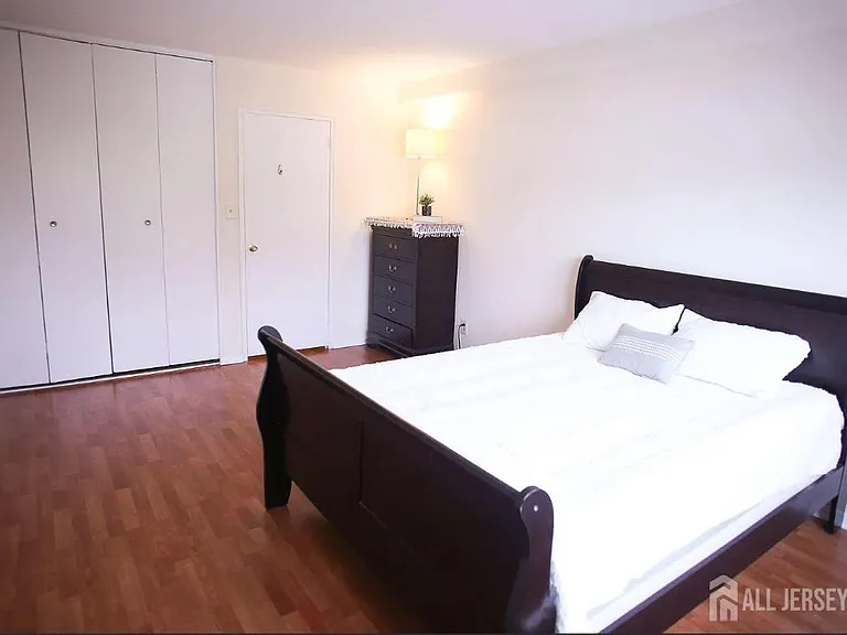 123 S Adelaide Ave #2C — Photo 7