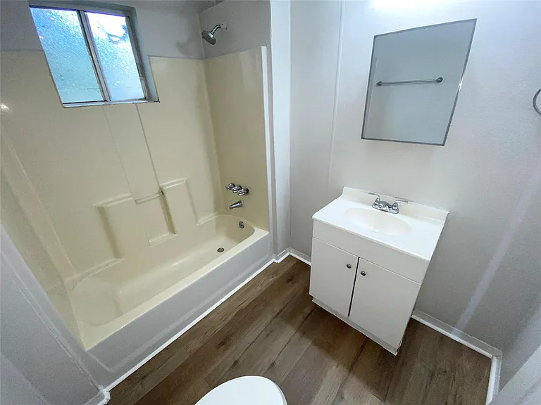 1517 Summer St — Photo 15