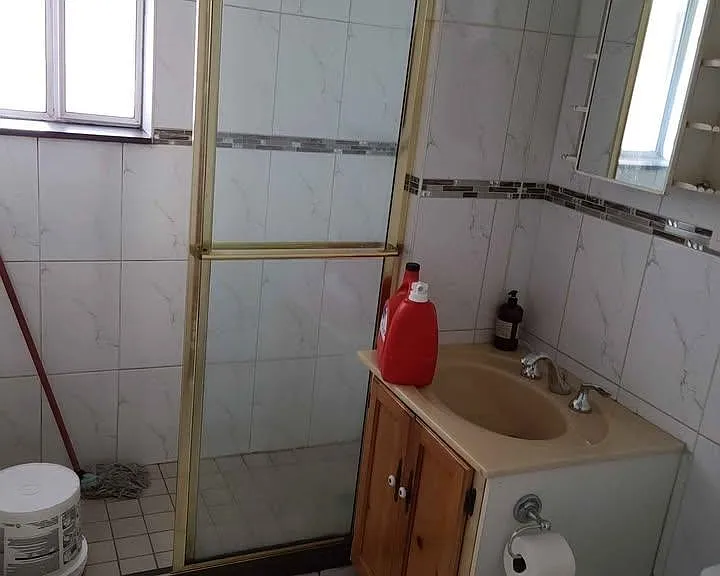 38XX Windermere St — Photo 3