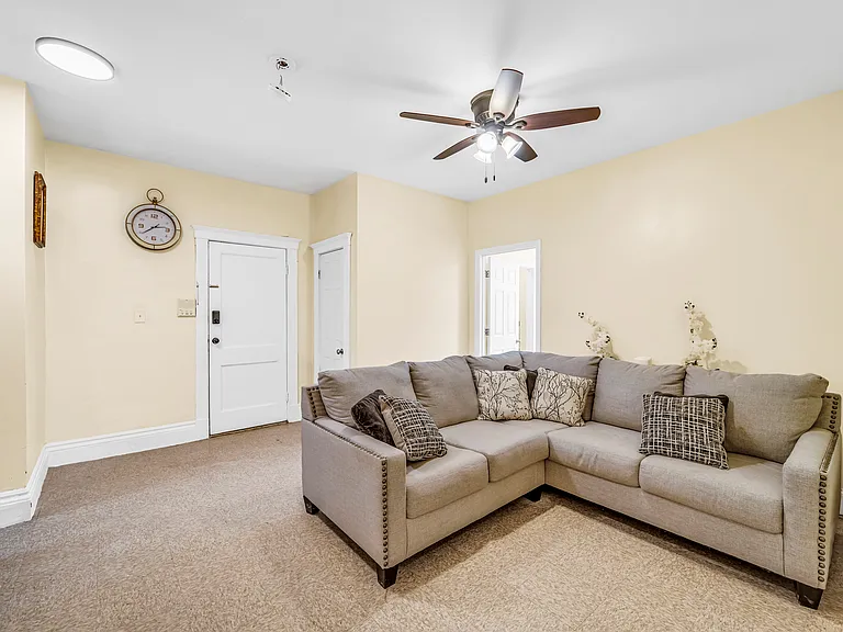 86 Winthrop St #1 — Photo 9