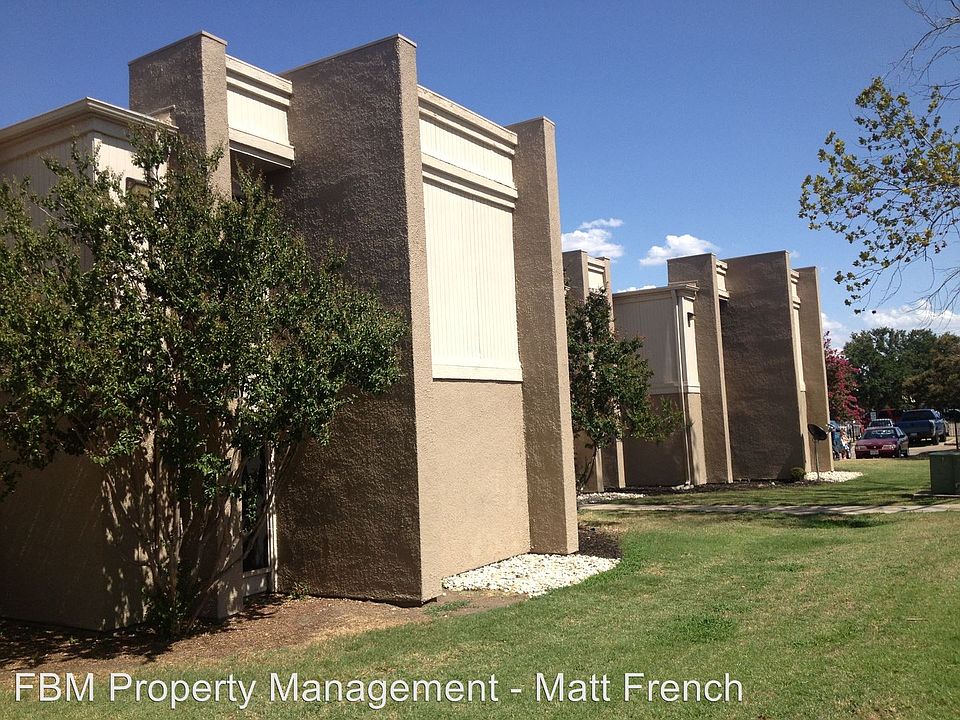 1st image of 2401 Yorkstown Dr APT 216