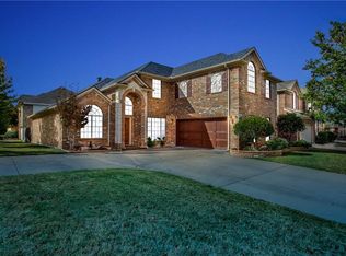 8308 Cedarcrest Ln, Fort Worth, TX 76123