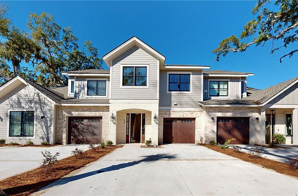 1st image of 172 Fifty Oaks Ln