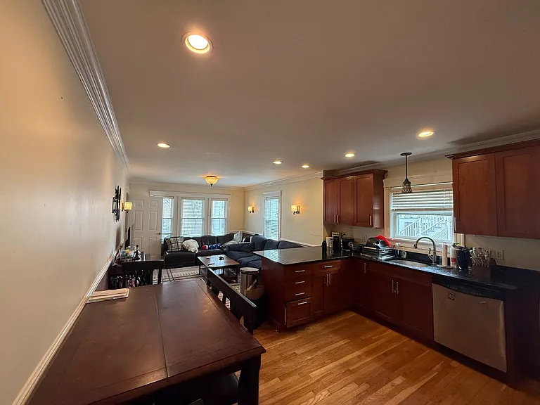 72 Bennett St #1 — Photo 2