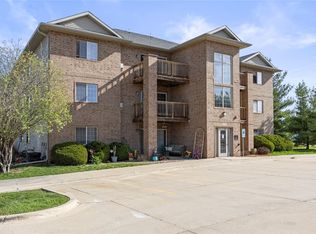 620 Colton Cir NE UNIT 8, Cedar Rapids, IA 52402