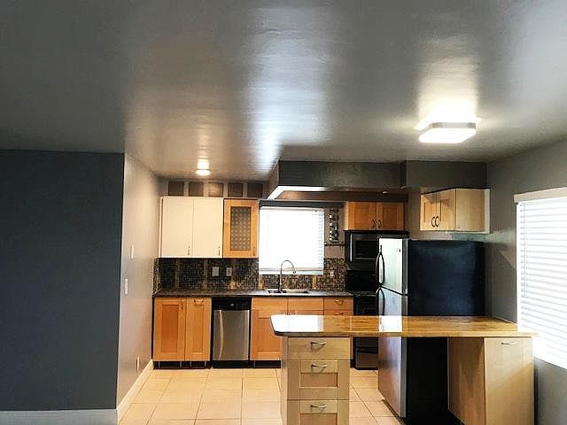 1st image of 837 NE 17th Ter APT 8