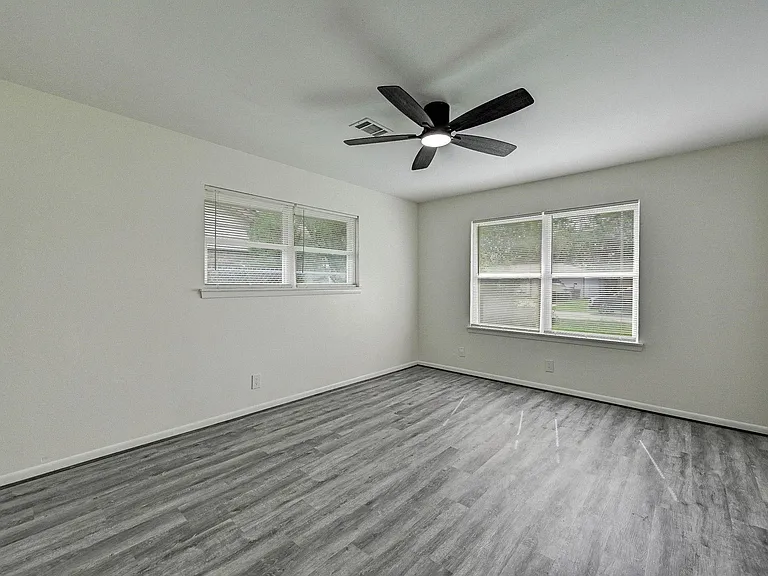 6027 Ledbetter St — Photo 14