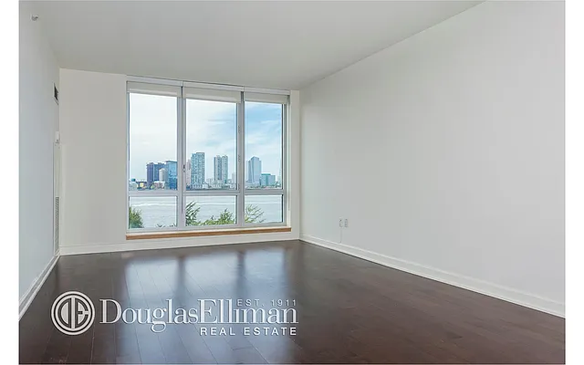 Rented by Douglas Elliman | media 20