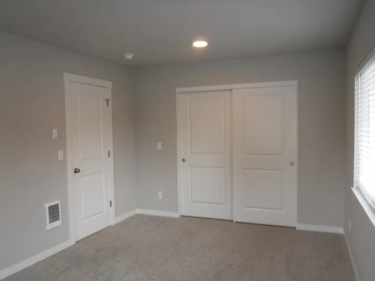 5295 Chehalis Dr N — Photo 10