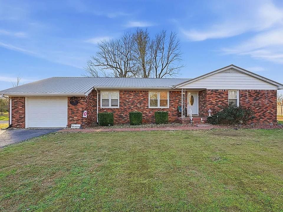 1st image of 215 Rail Lake Dr