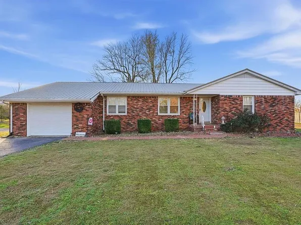 215 Rail Lake Dr, Slaughters, KY 42456