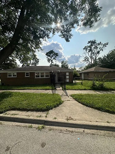 900 W Vermont St #1 Photo 1