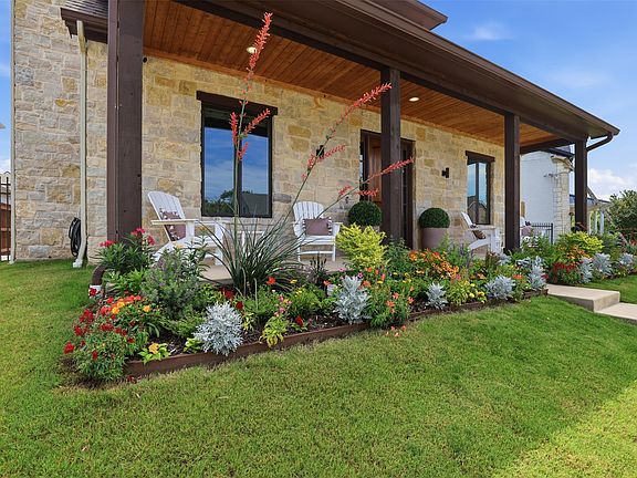 2nd image of 527 Trailrider Rd