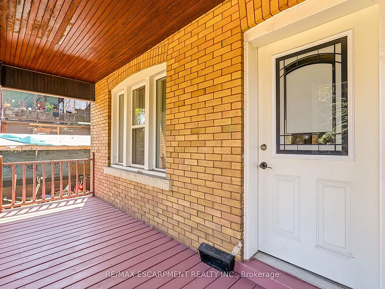 48 Glendale Ave S — Photo 3