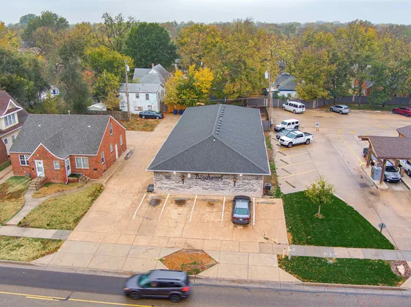 212 S 9th St, Salina, KS 67401